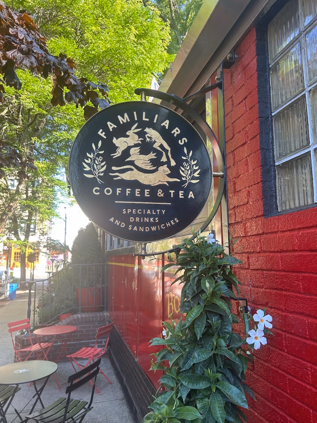 Familiars Coffee & Tea photo 3