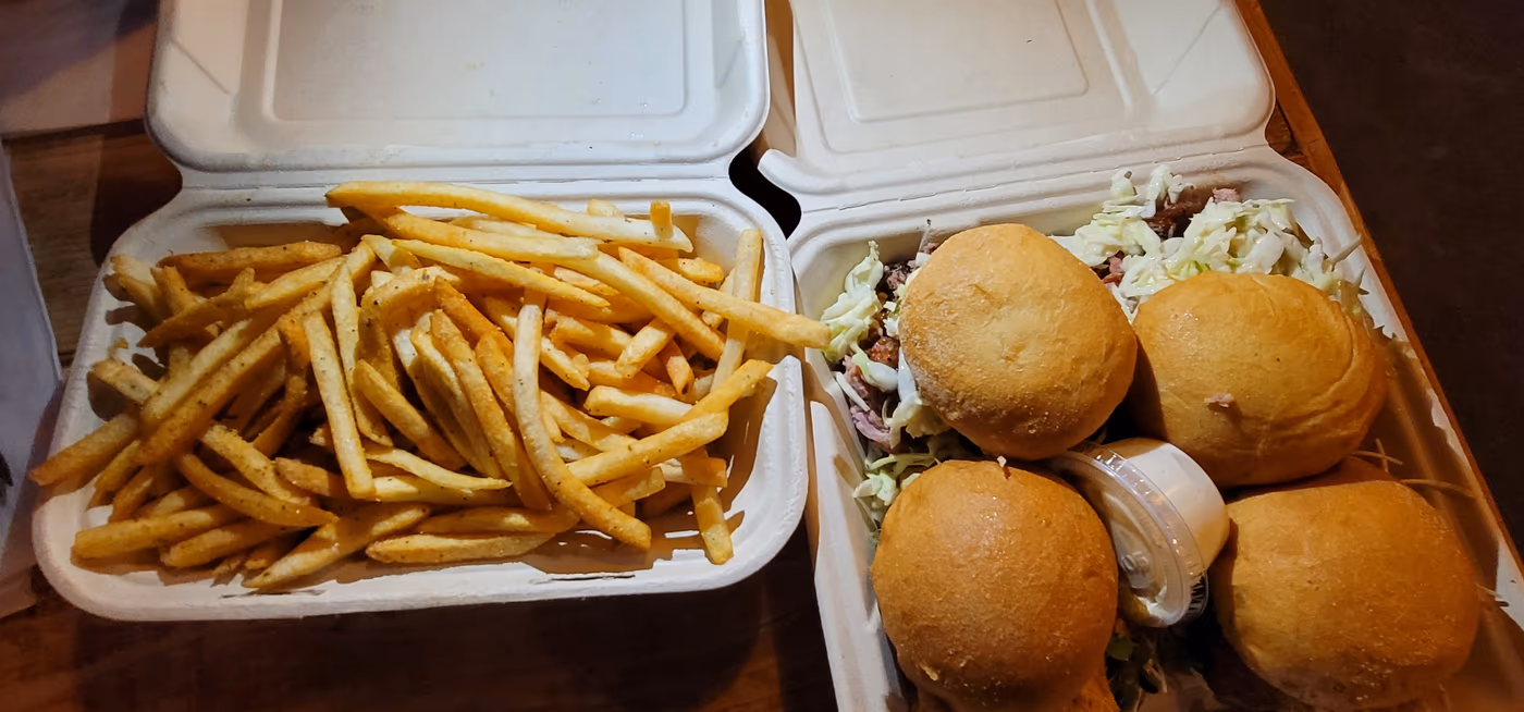 Finch & Bull Food Truck photo 4