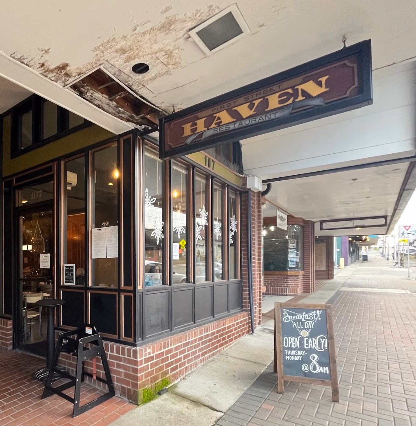 First Street Haven Restaurant photo 2