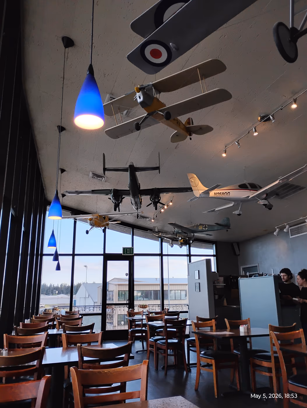 Flight Deck Restaurant & Lounge photo 4