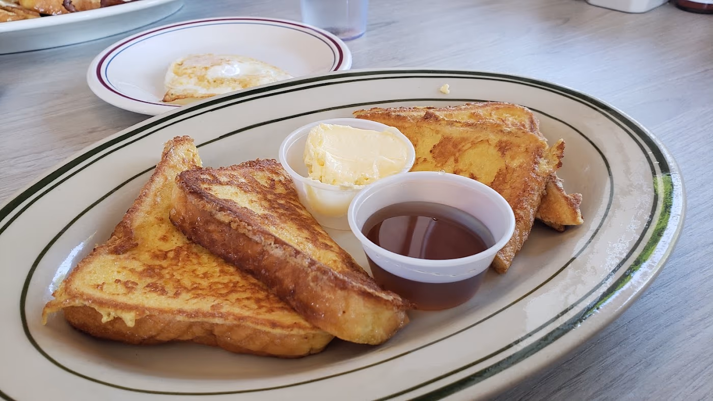 FloAnna's Diner photo 3