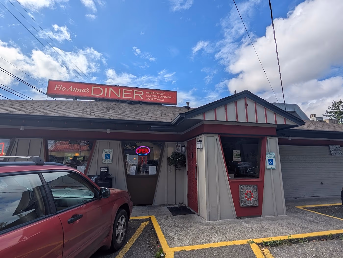 FloAnna's Diner photo 4