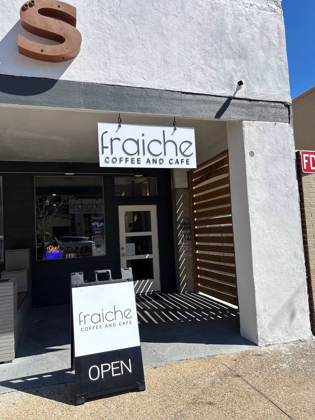 Fraiche Coffee and Cafe