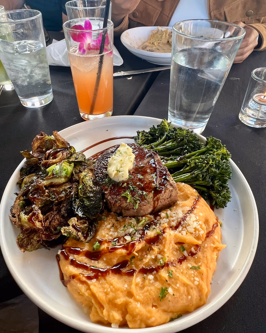 Fratellos Riverfront Restaurant photo 2