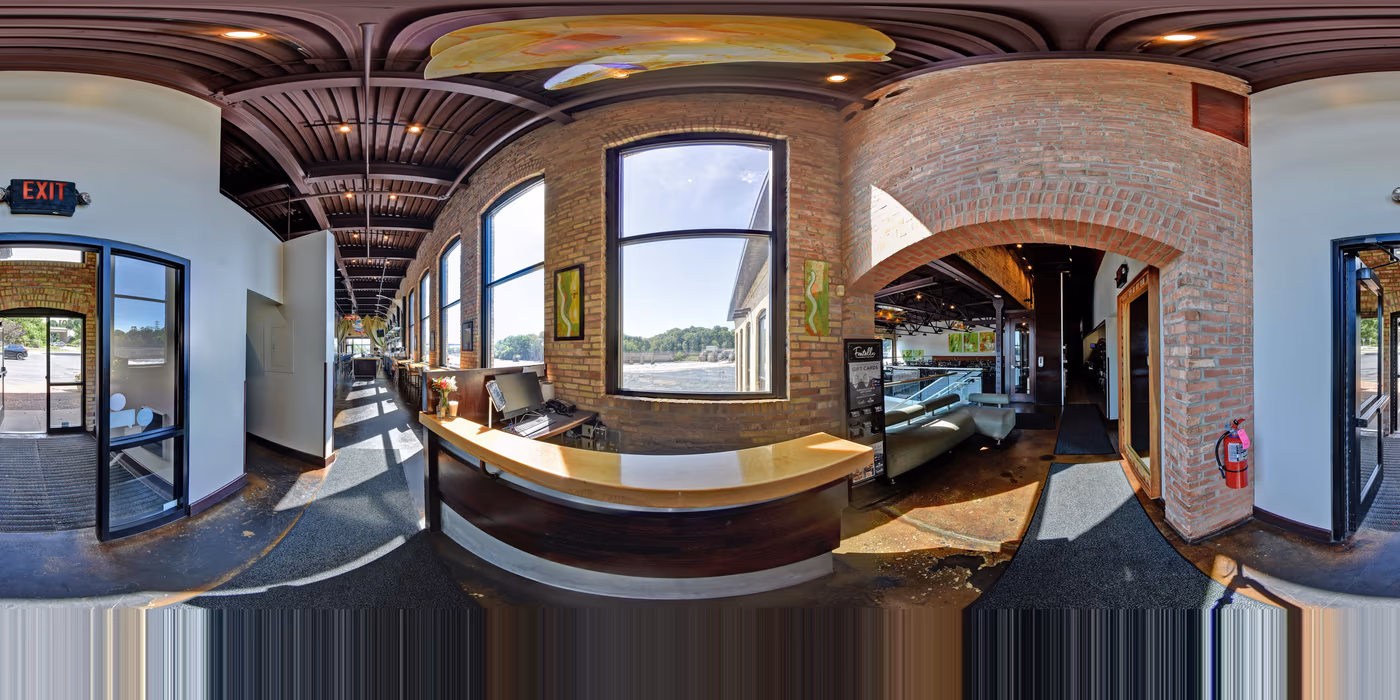 Fratellos Riverfront Restaurant photo 4