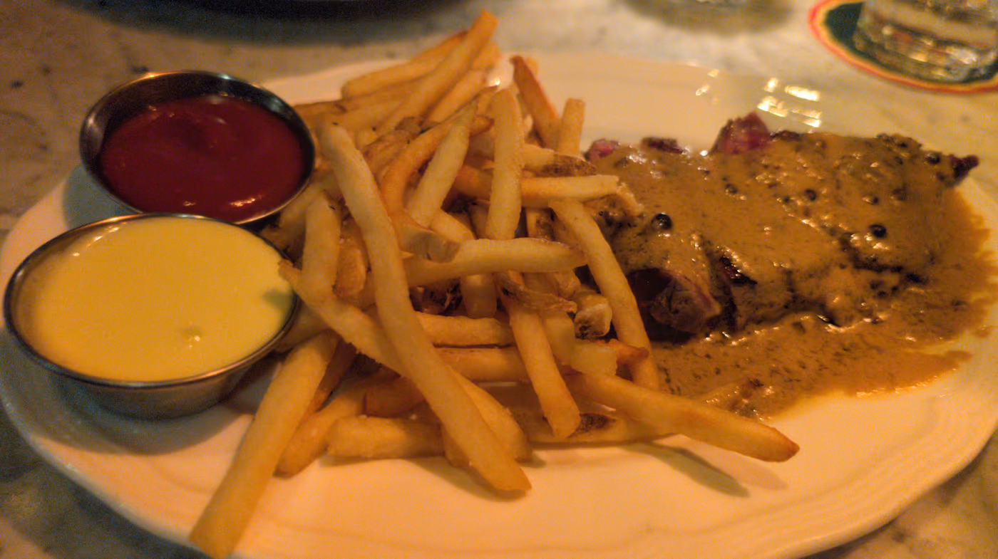 Frenchie's photo 2