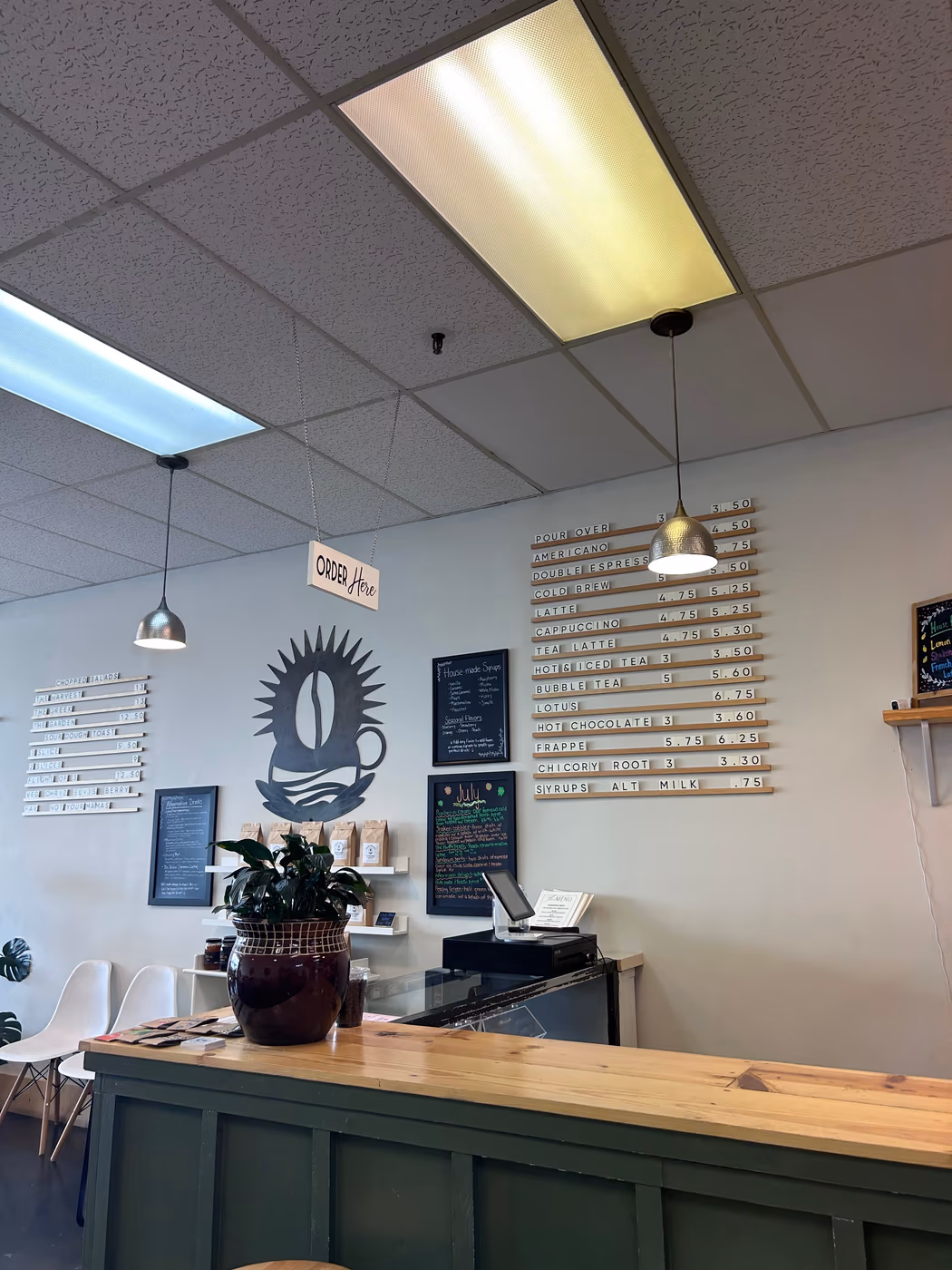 Fresh Grounds Coffee House photo 4