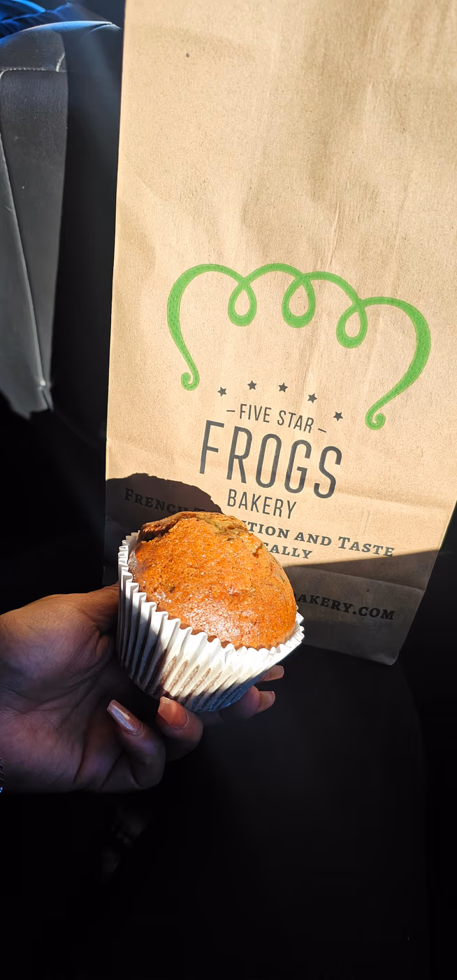 Frogs Organic Bakery photo 4