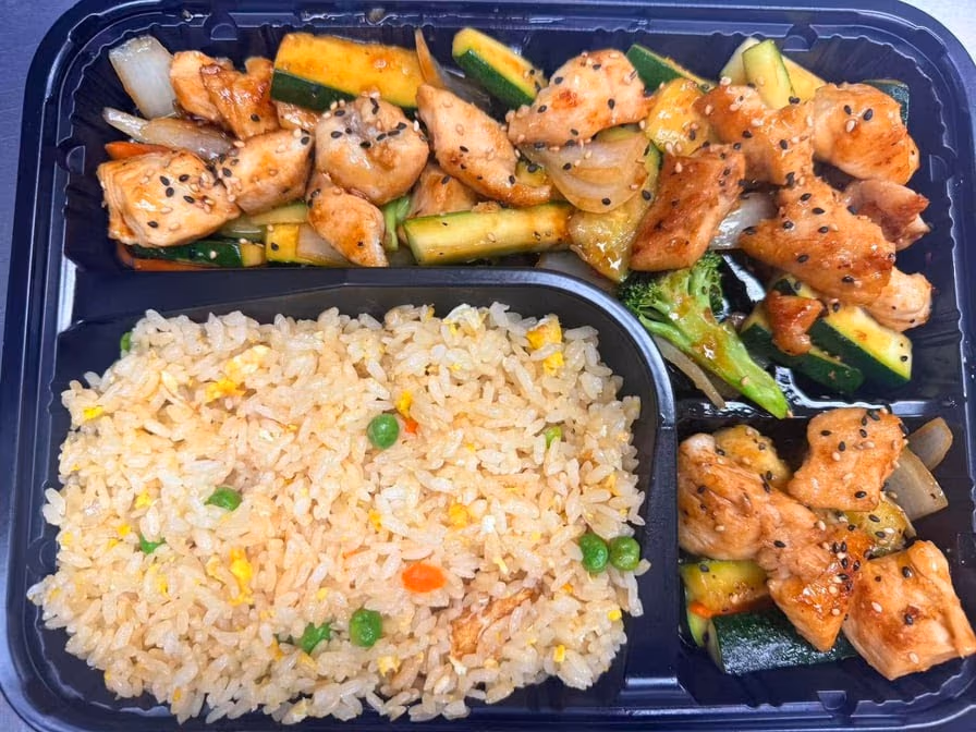 fuji hibachi express & poke bowl photo 4