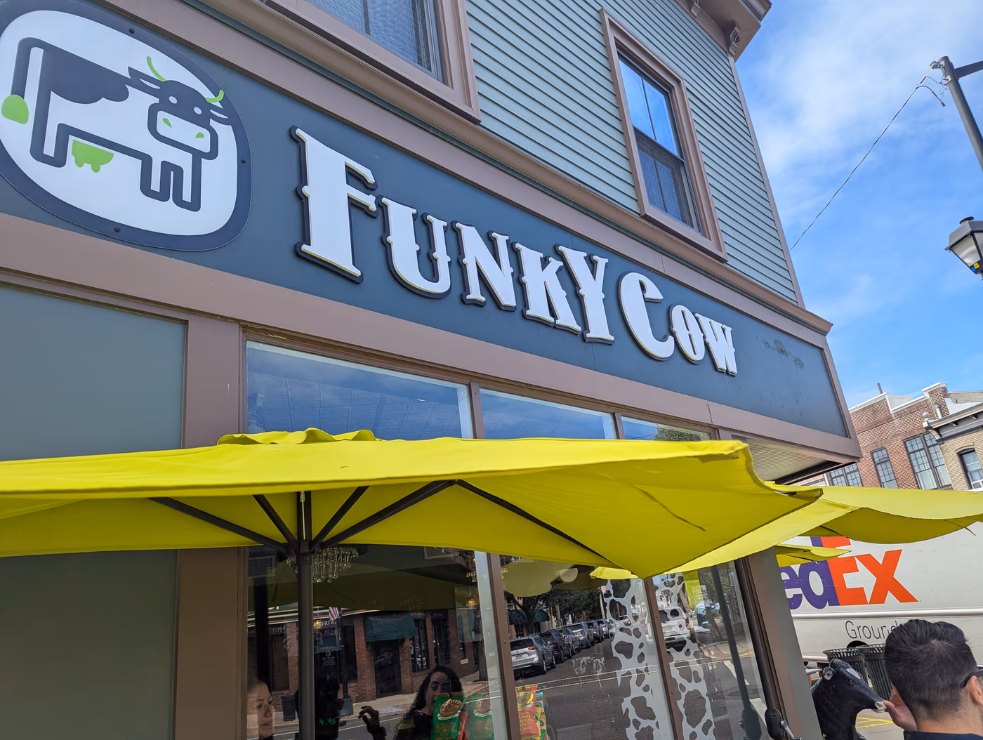 Funky Cow Cafe photo 2
