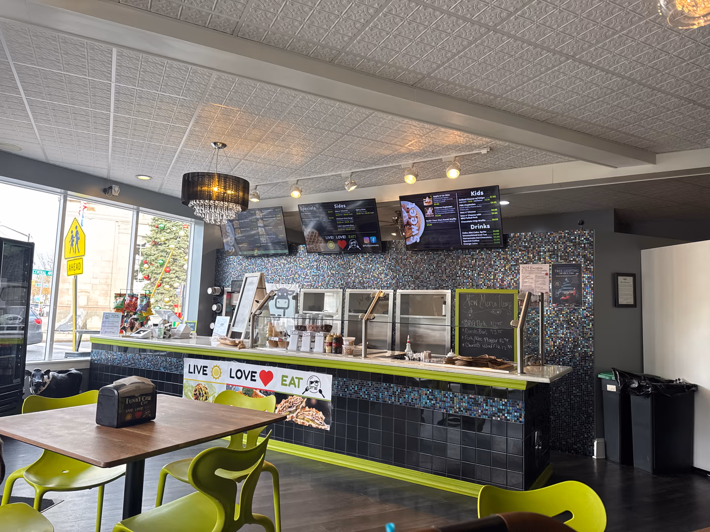 Funky Cow Cafe photo 3