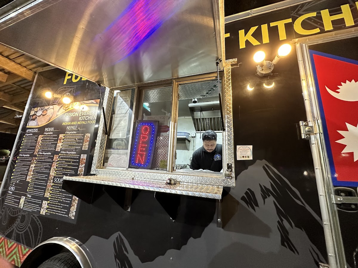 Fusion Everest Kitchen #1(Nepali & Indian Food)