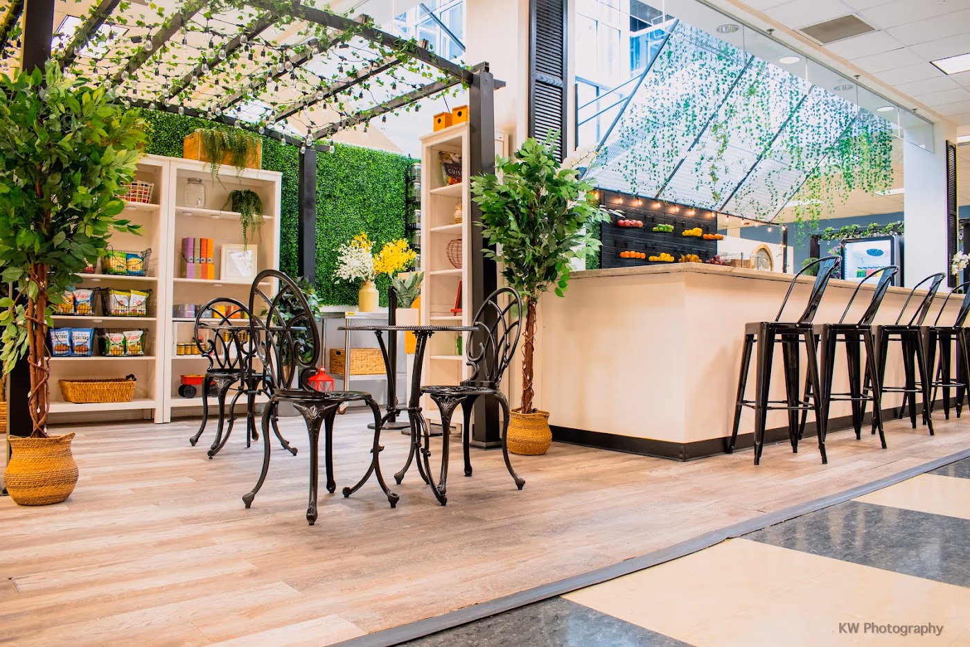 Garden Life Juice Bar + Market