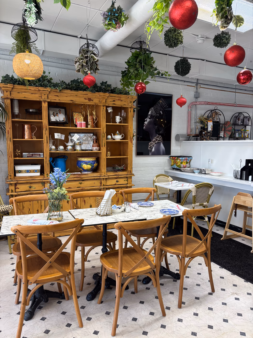 Genetti Bistro Breakfast & Lunch Café photo 3