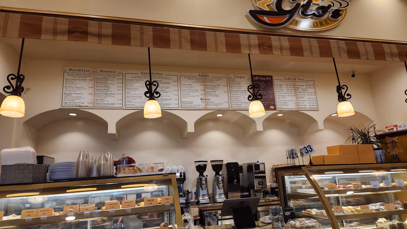 Gio's Bakery & Cafe photo 4