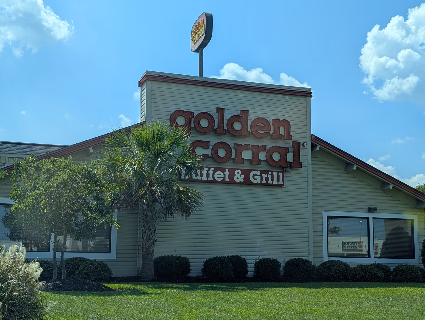 Golden Corral Buffet & Grill photo 4