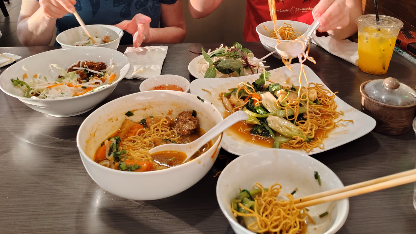 Golden Flower Veggie Vietnamese Restaurant photo 4