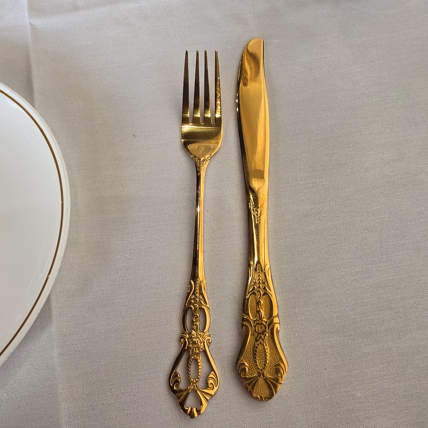 Golden Lotus Indian Bar & Grill photo 2