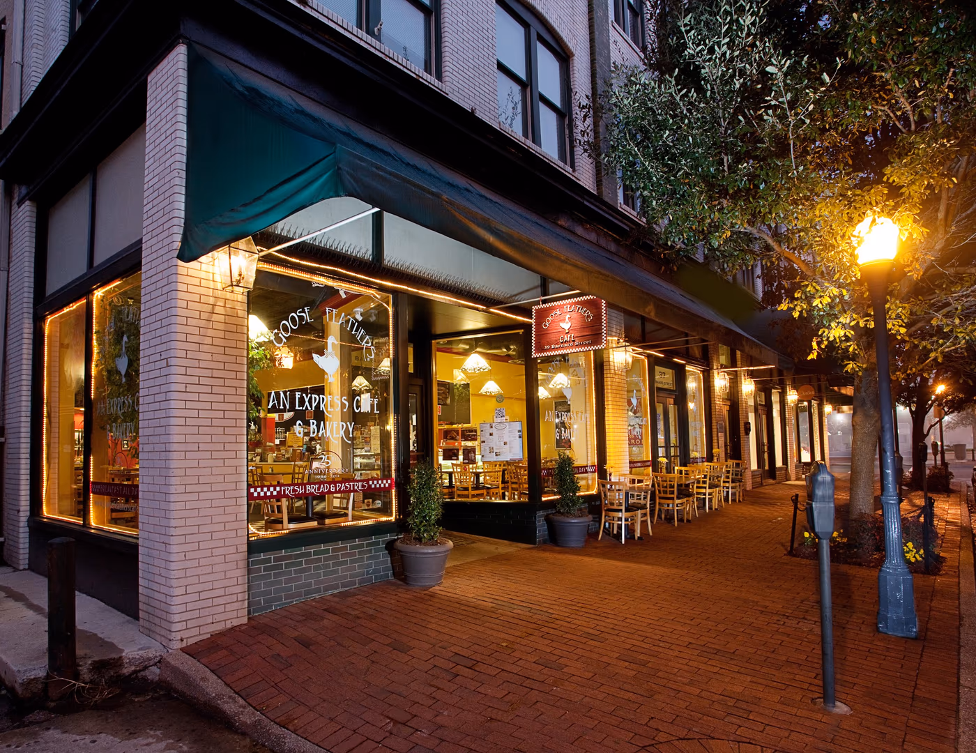 Goose Feathers Cafe & Bakery