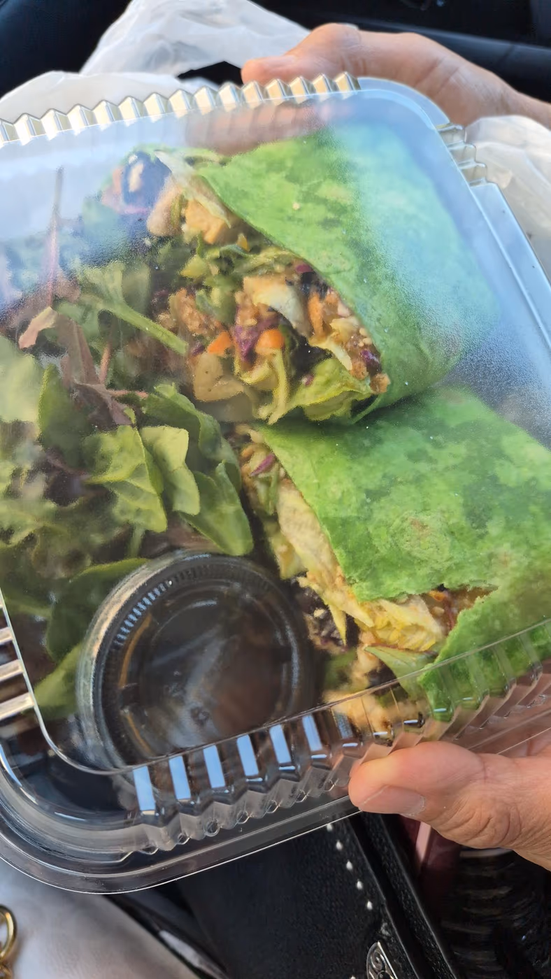 Gourmet Greens Salad Bar photo 4