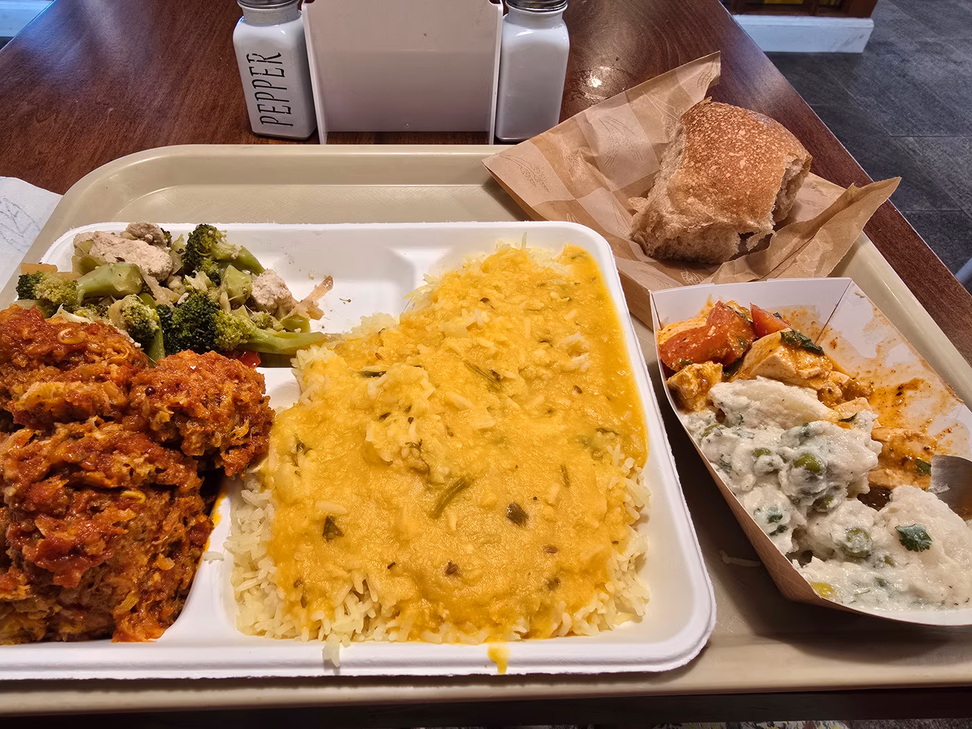 Govinda's Natural Foods Cafe photo 2