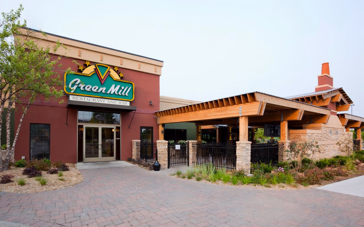 Green Mill Restaurant & Bar photo 4