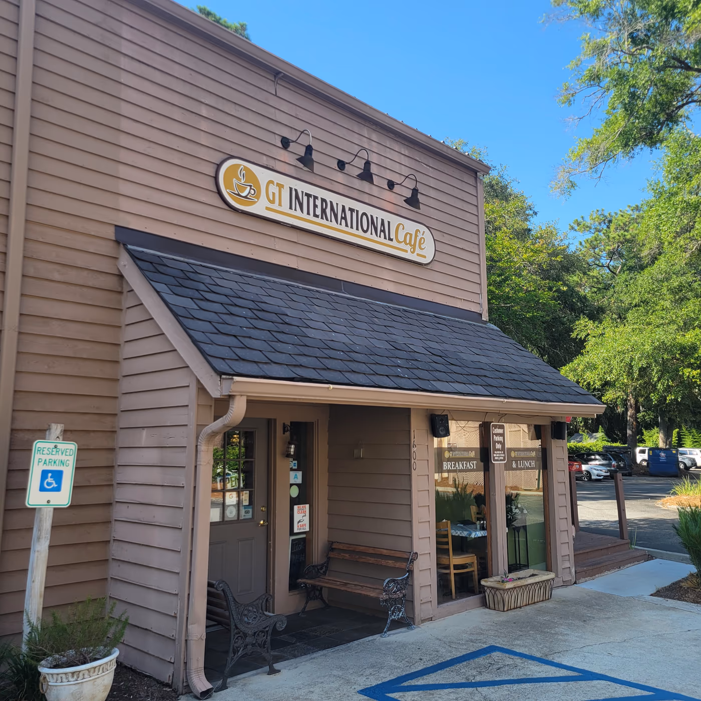GT International Cafe