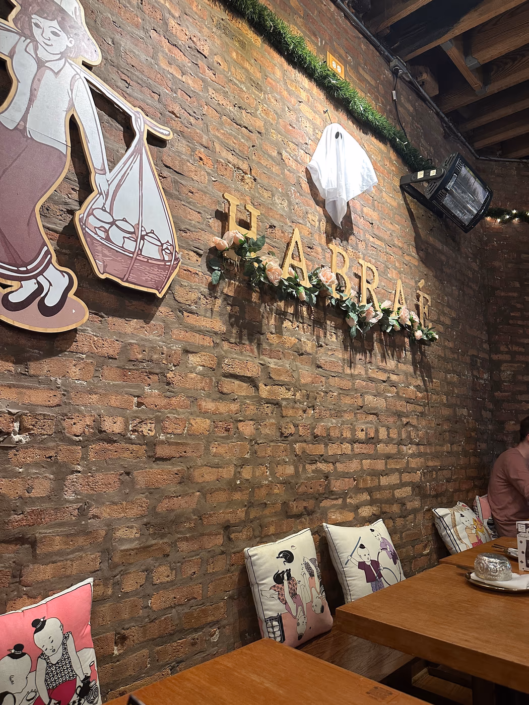 Habrae Thai dessert cafe & restaurant
