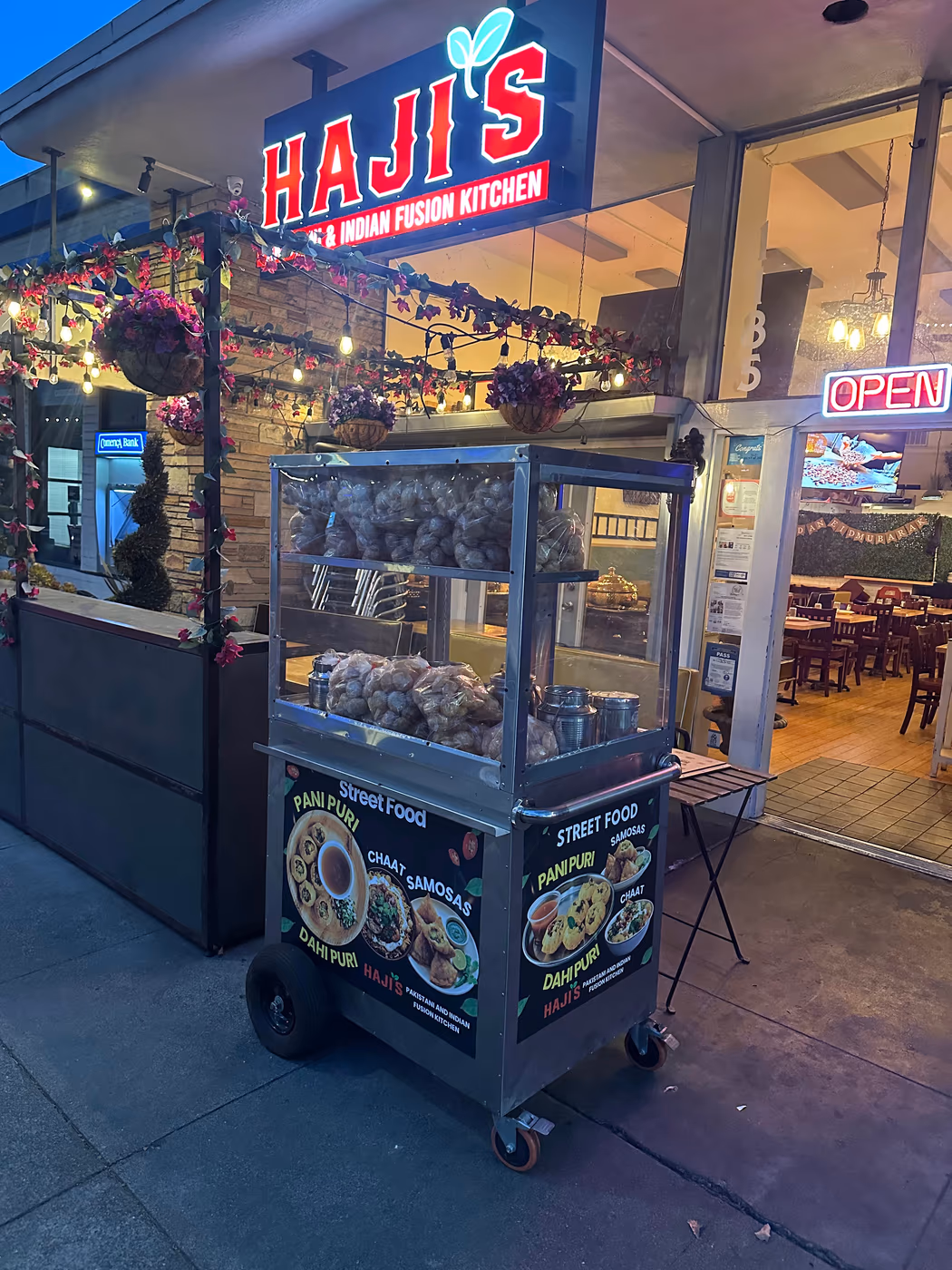 Hajis Restaurant & Catering