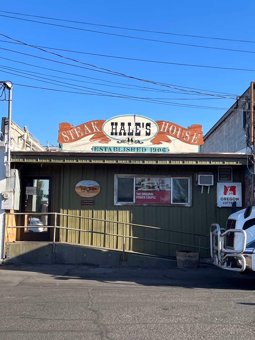 Hale's Tavern