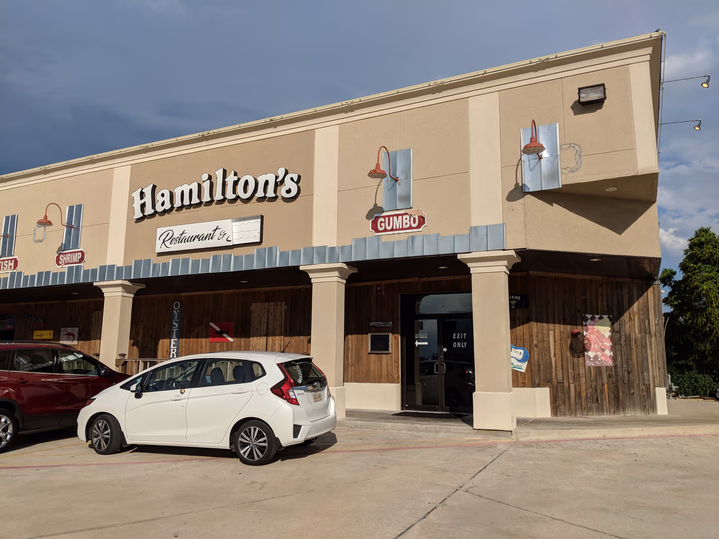 Hamilton's Restaurant & Bar photo 2