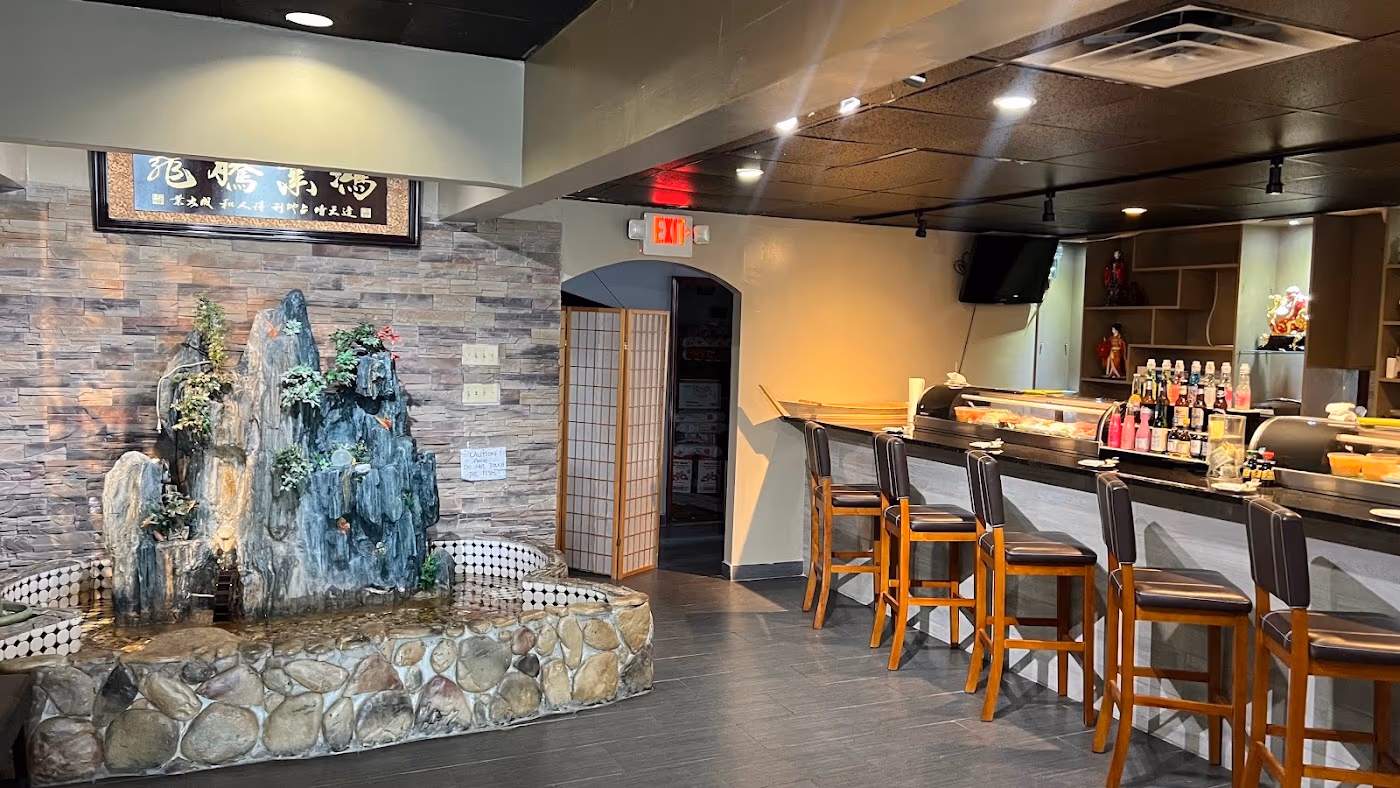 Hana Sushi and Ramen photo 2