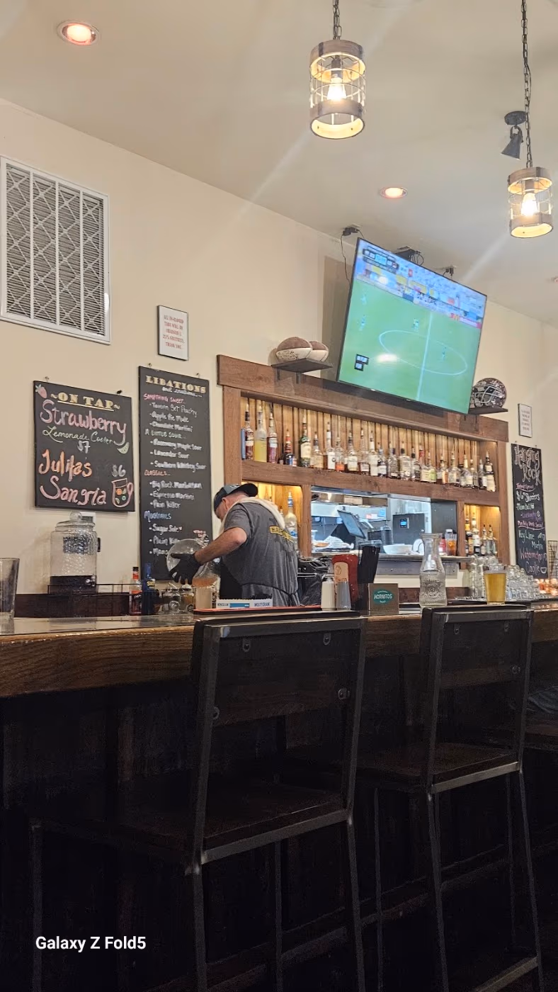 Hanging Rock Tavern photo 3