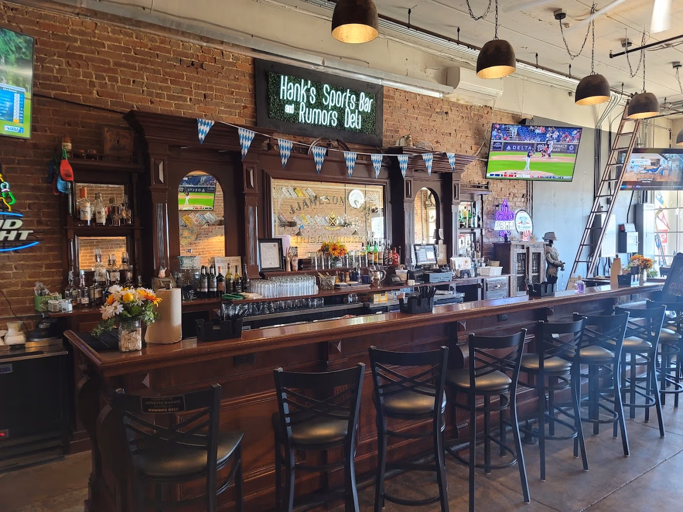 Hank's Sports Bar & Rumors Deli