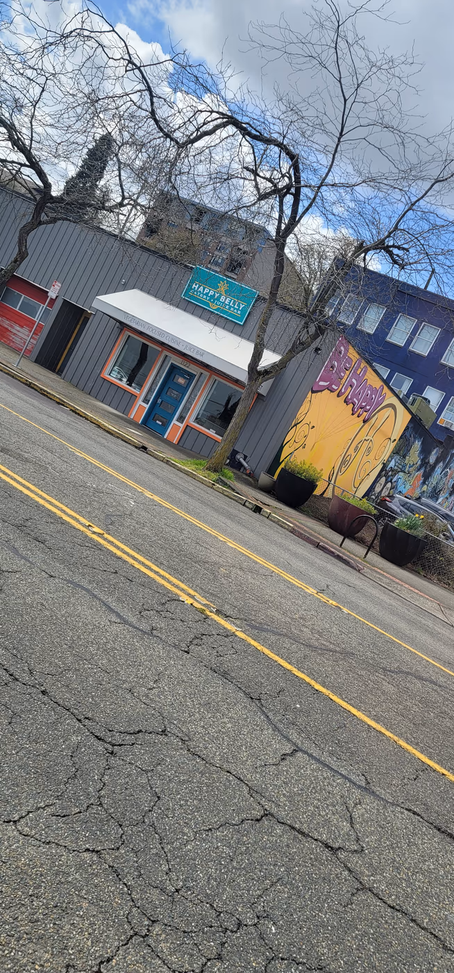 Happy Belly Eatery & Juice Bar photo 2