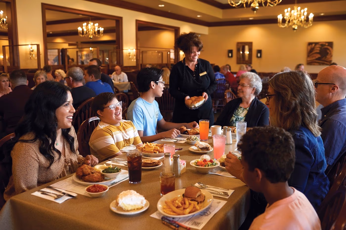 Hartville Kitchen Restaurant & Bakery photo 2
