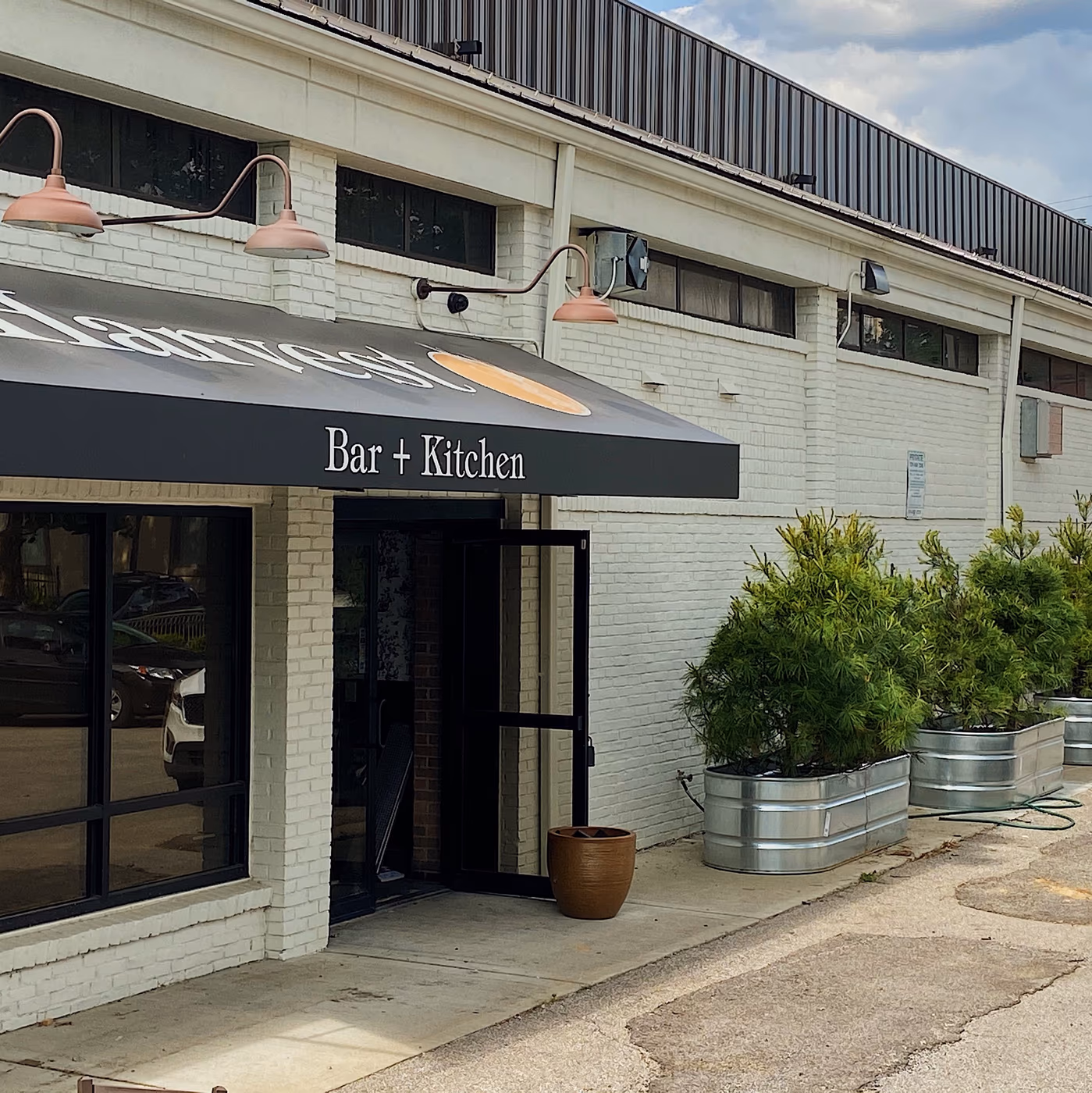 Harvest Bar + Kitchen