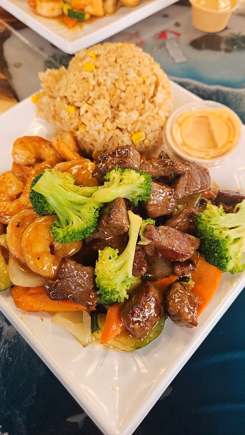 Hikari Sushi & Boba Tea photo 2