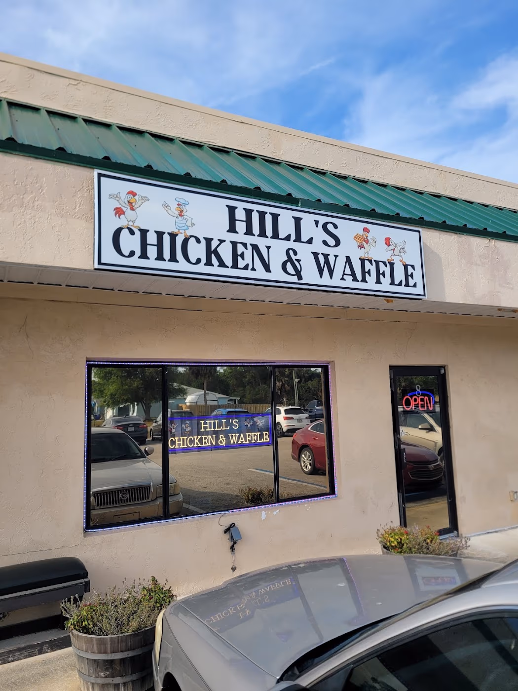 Hill’s Chicken and Waffle photo 3
