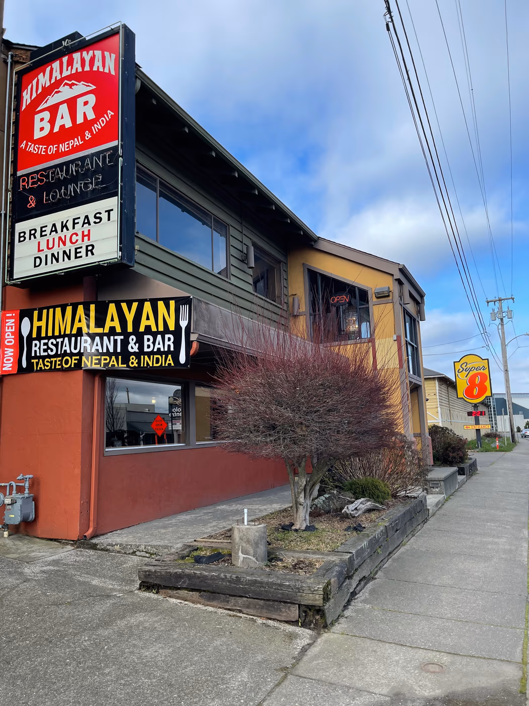 Himalayan Restaurant & Bar