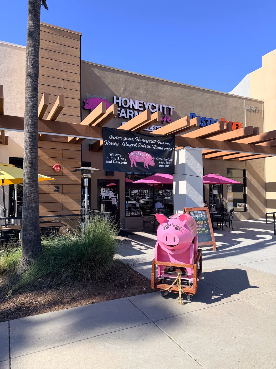 Honeycutt Farms Cafe