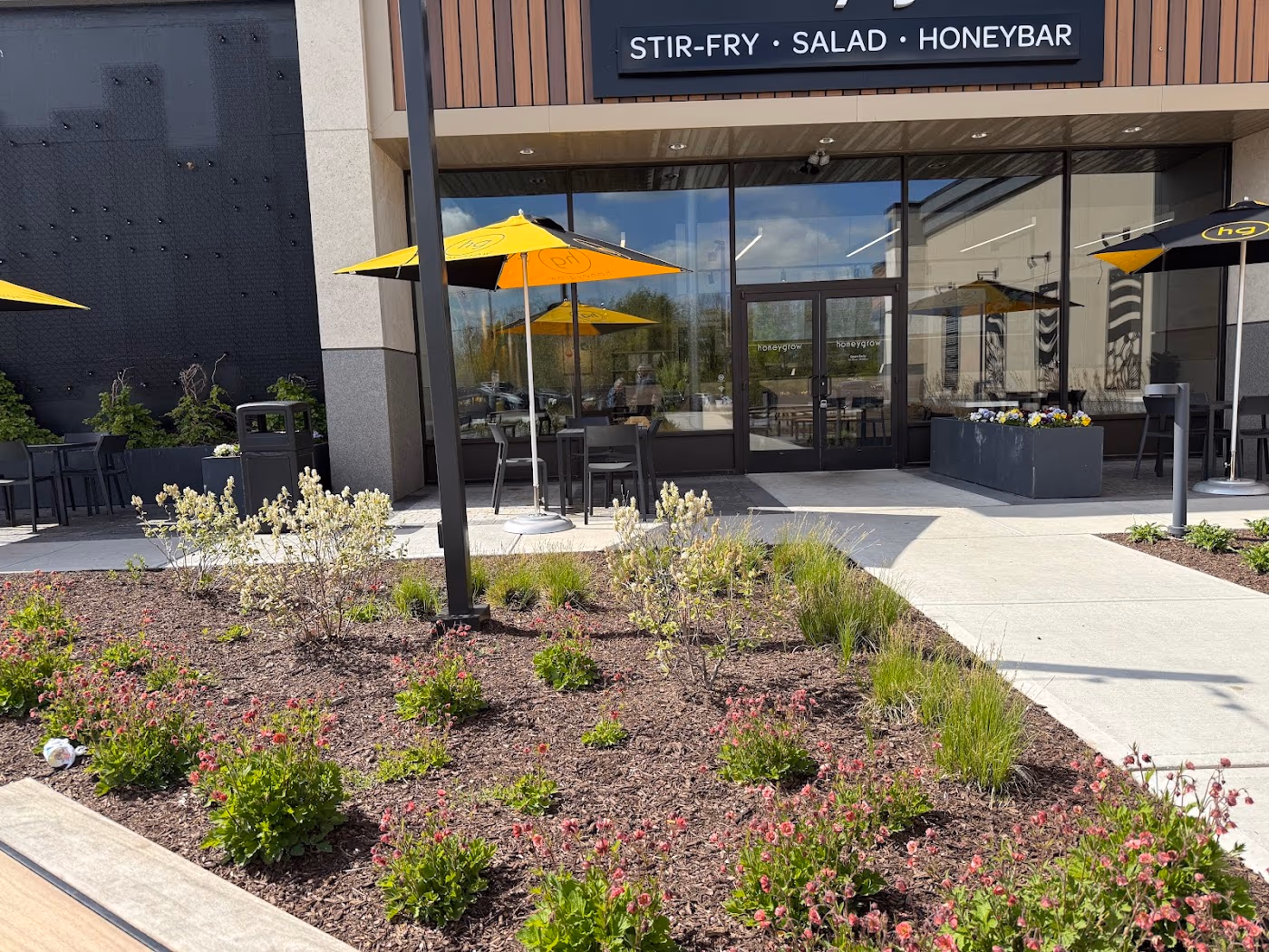 honeygrow photo 3
