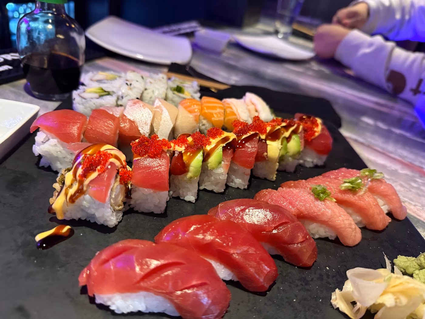 Hot Tuna Wok & Roll Bar photo 3