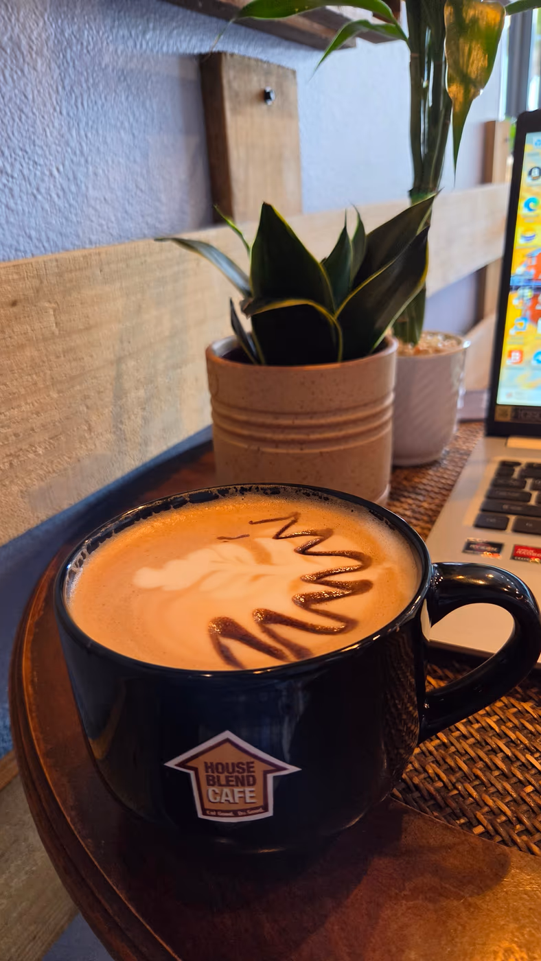 House Blend Cafe photo 4