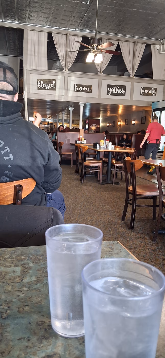 Hubbartt's Downtown Diner photo 3