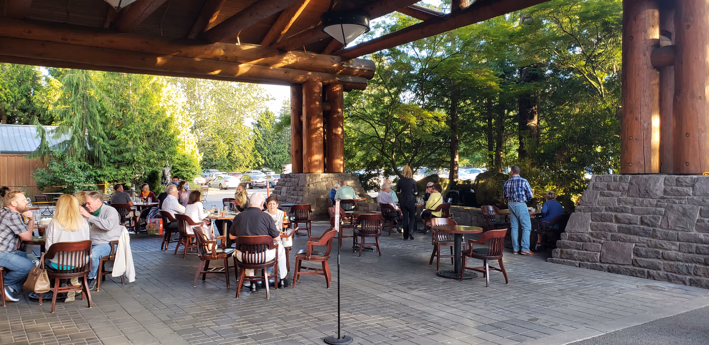Hudson's Bar and Grill