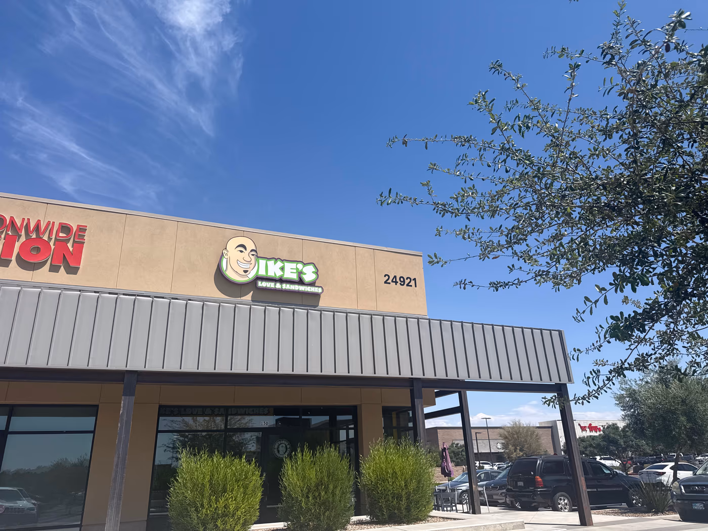 Ike's Love & Sandwiches