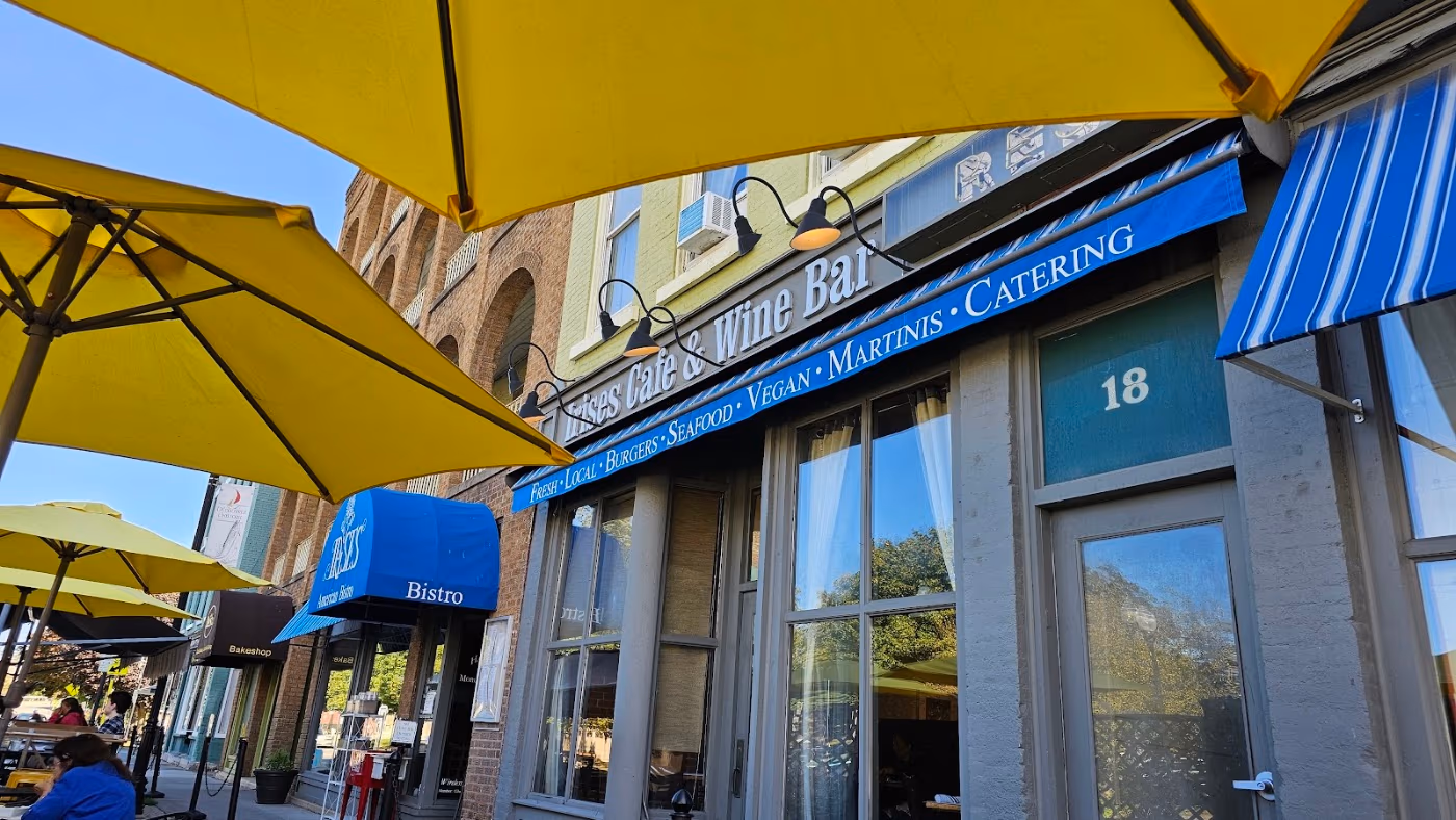 Irises Cafe & Wine Bar