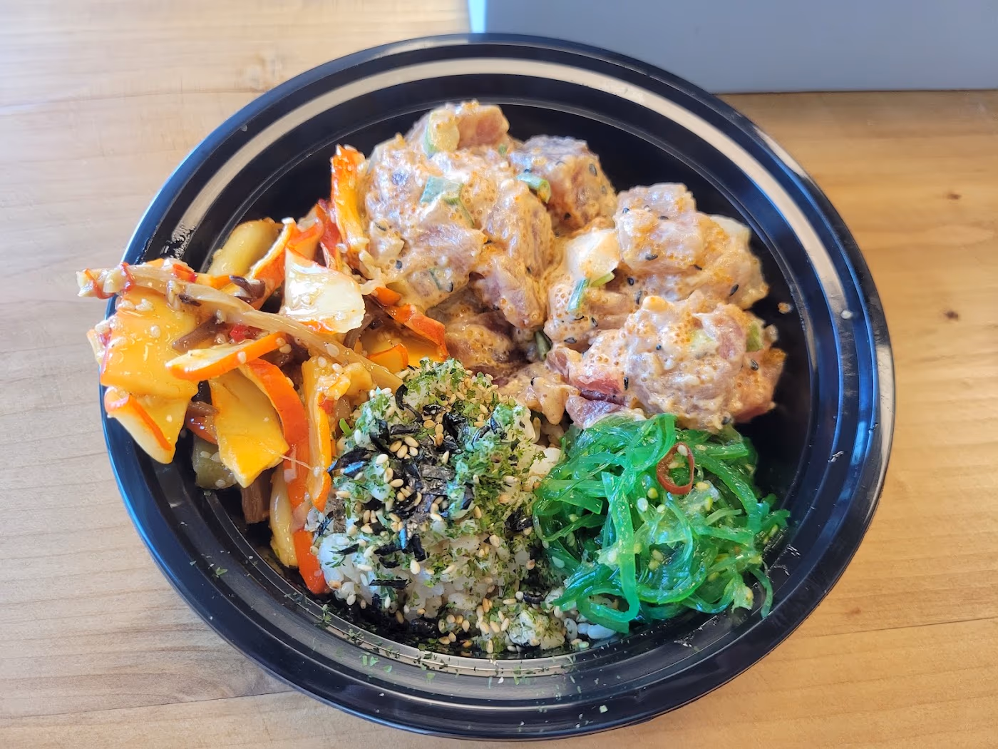 Island Blends Açaí and Poke