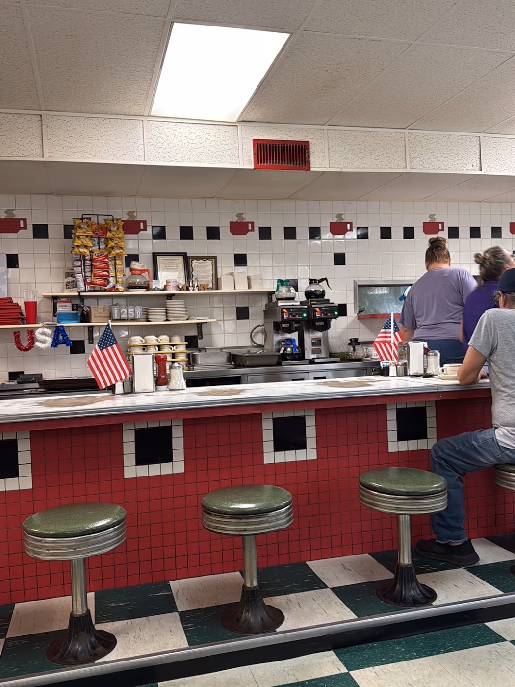 Jake & Dorothy's Cafe photo 2